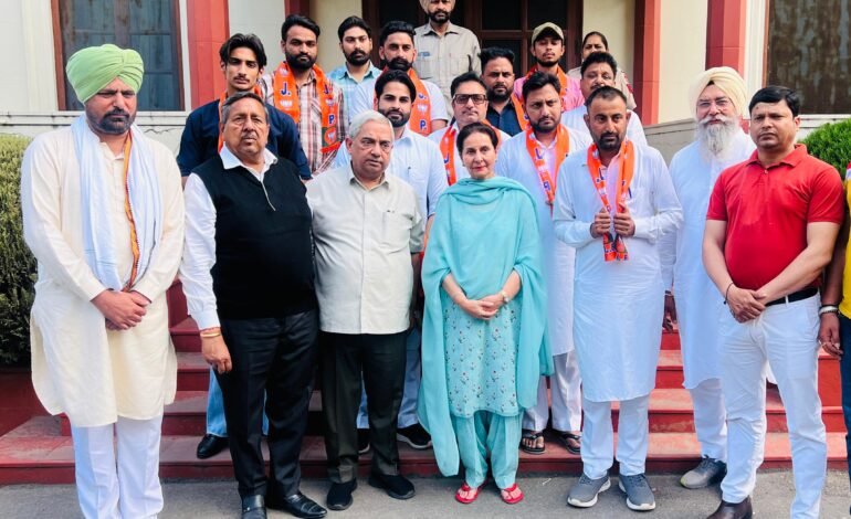 MP PRENEET KAUR WELCOMES YOUTH CONGRESS PREZ CHAUDHARY AMANDEEP SINGH INTO THE BJP