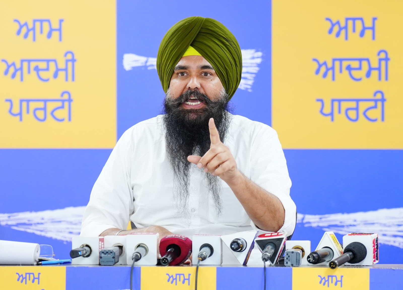 Narendra Modi Fears Kejriwal’s popularity, agenda is to stop him campaign in upcoming elections : Malvinder Kang
