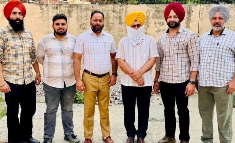 Zero tolerance against corruption : B.D.P.O nabbed red handed accepting Rs 40000 bribe